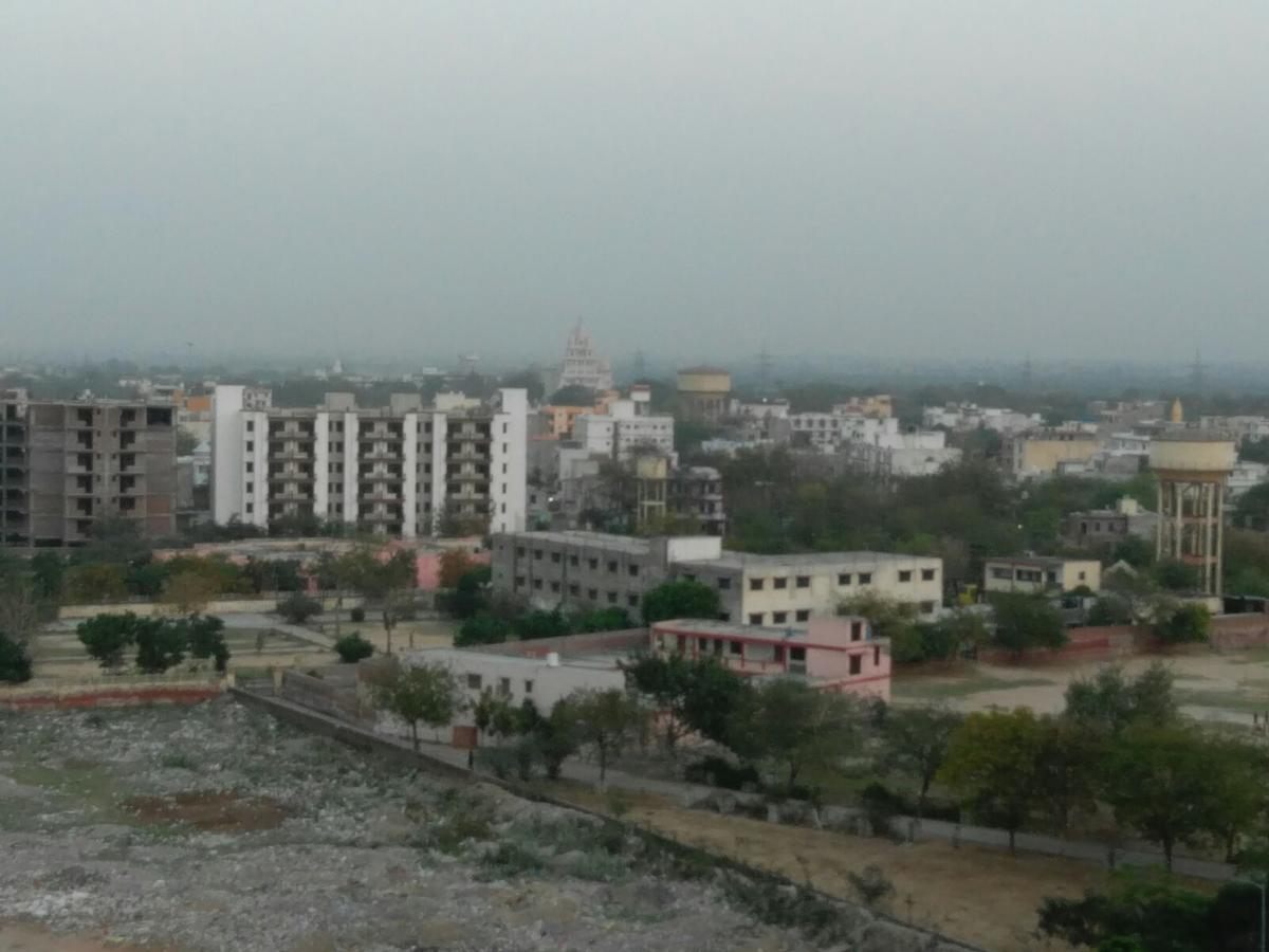 Brij View Hotel Vrindavan Exterior photo